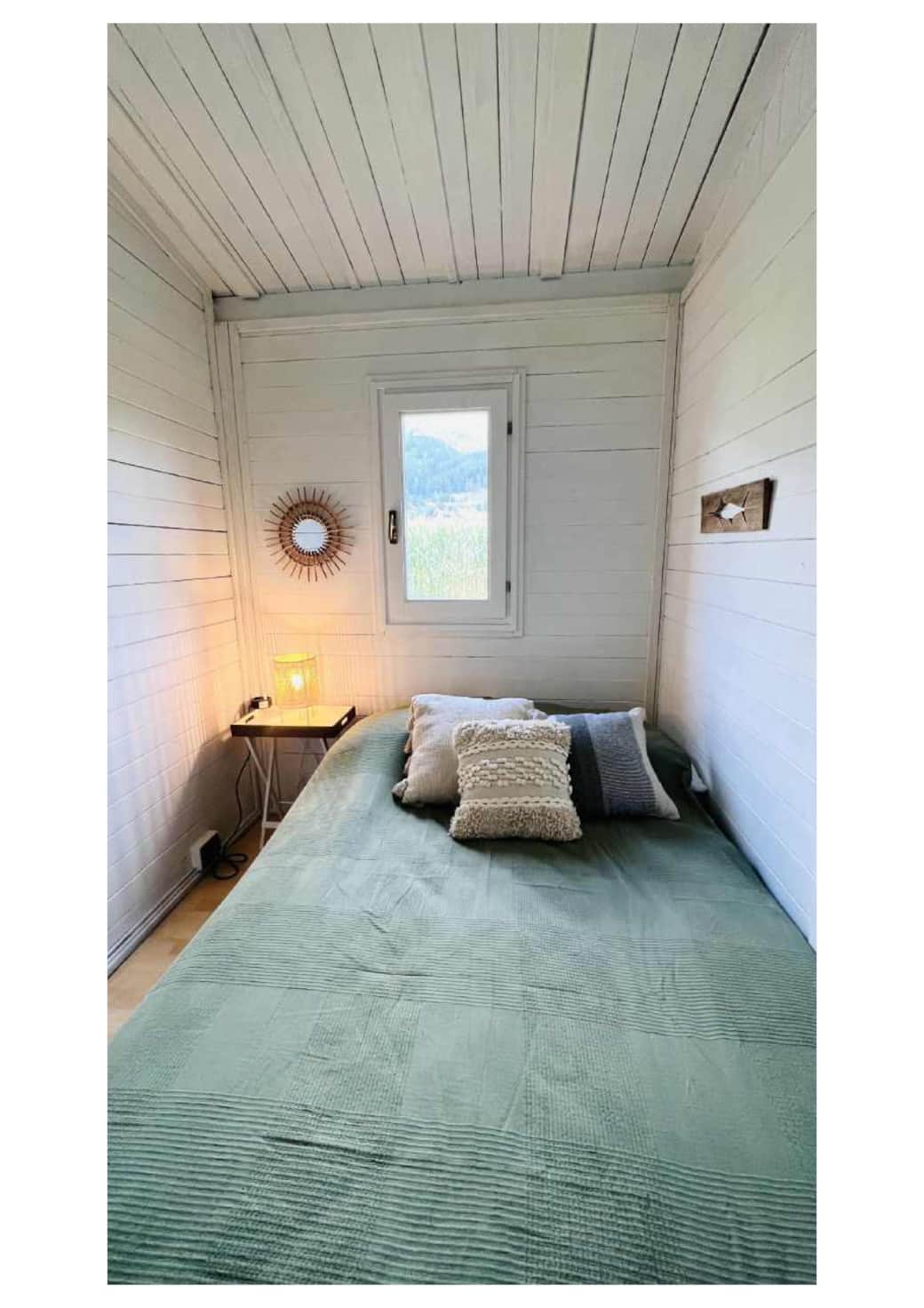 Einzelzimmer mit XL Bett Einzelzimmer mit XL Bett