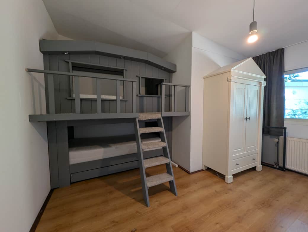 PXL 20250825 134259971