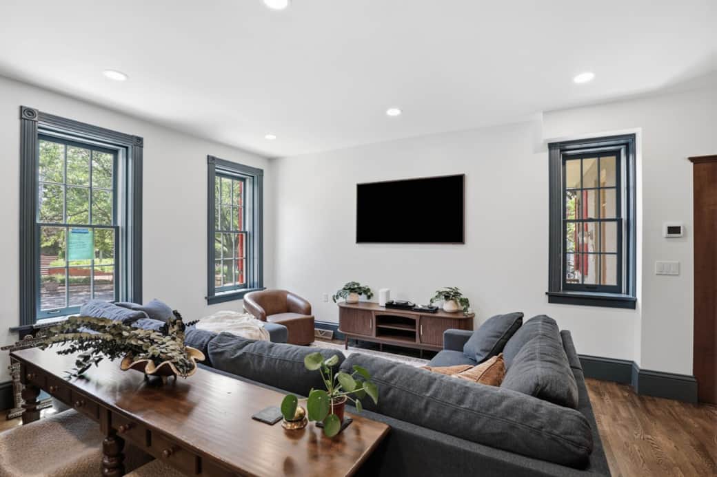 Main Living Room with Smart TV. Additional professional photos coming soon.