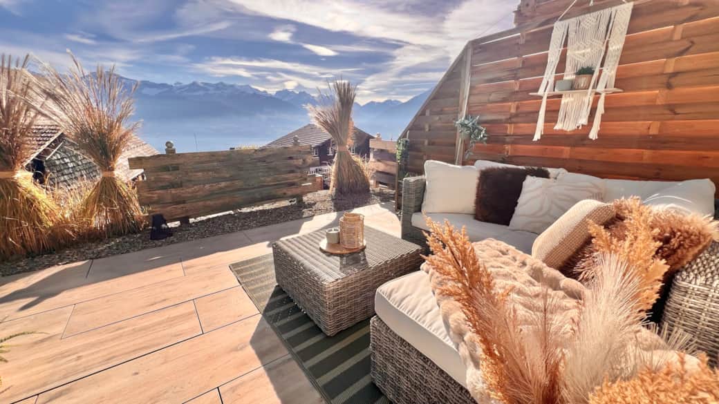 Outdoor Sitzplatz mit Aussicht. Outdoor Sitzplatz mit Aussicht.