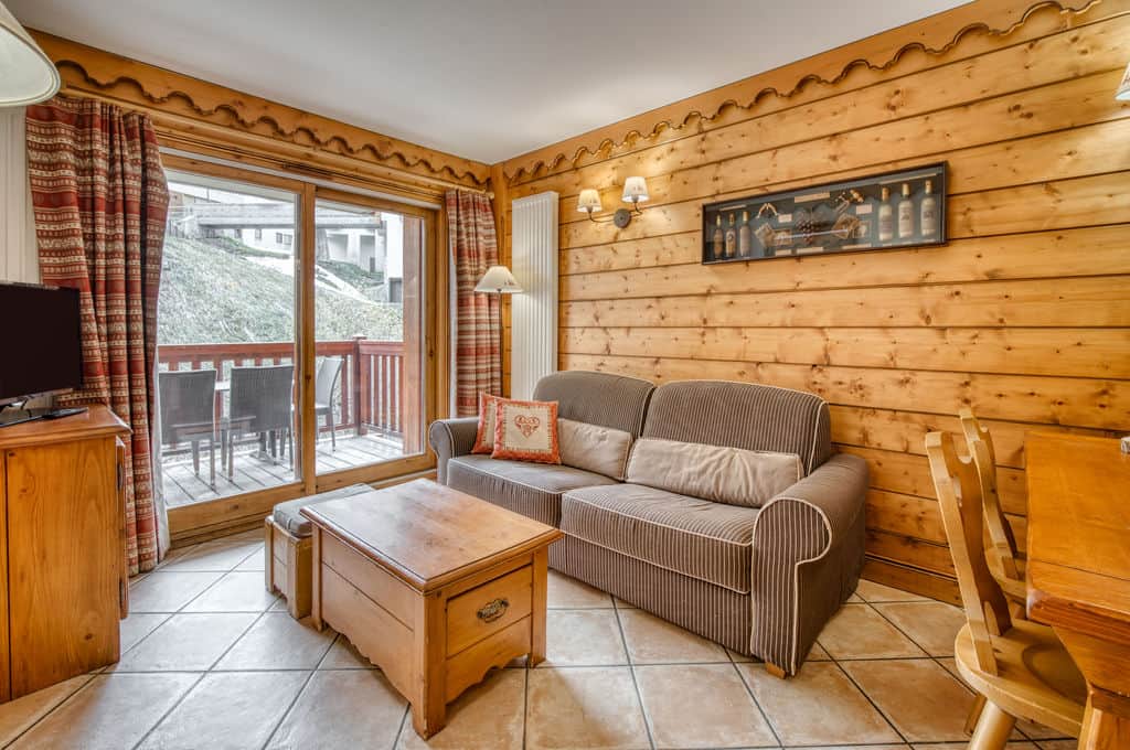 salon et vue balcon salon et vue balcon