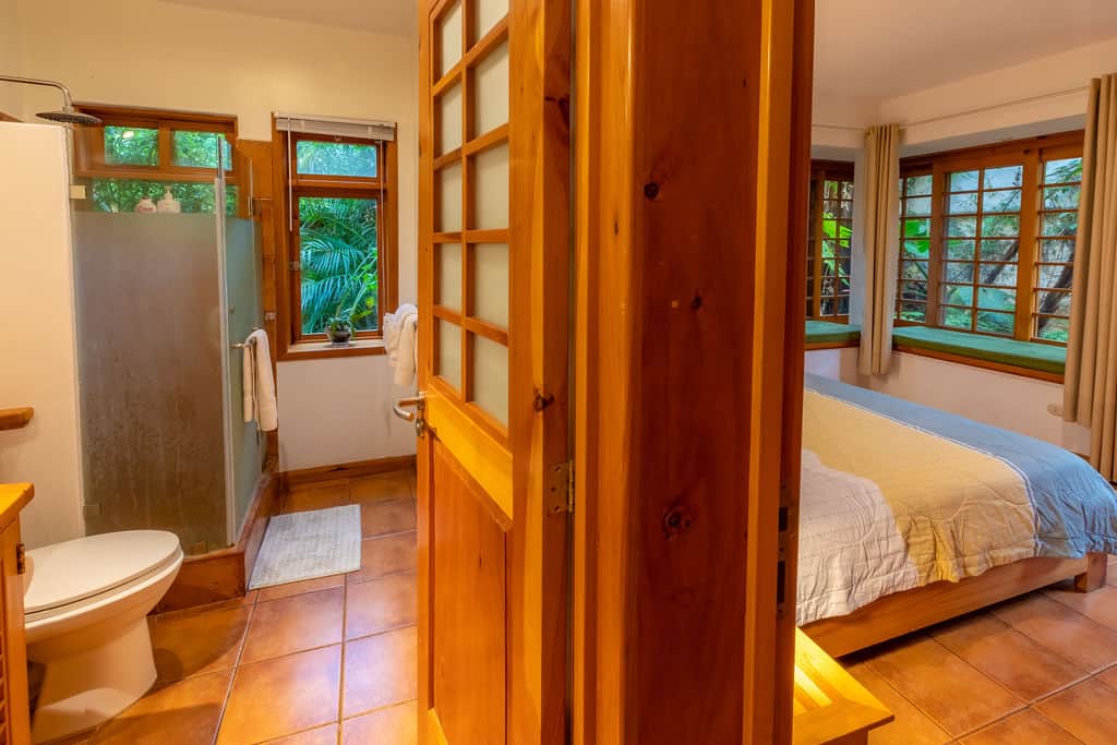 Bad + Schlafzimmer EG