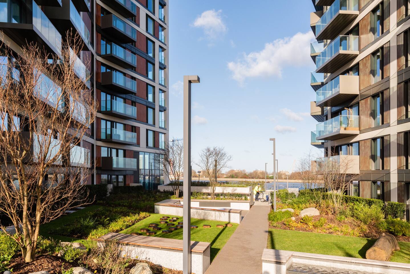 Riverside Penthouse | 2BR | 2BA ensuite | 6Guest photo 8