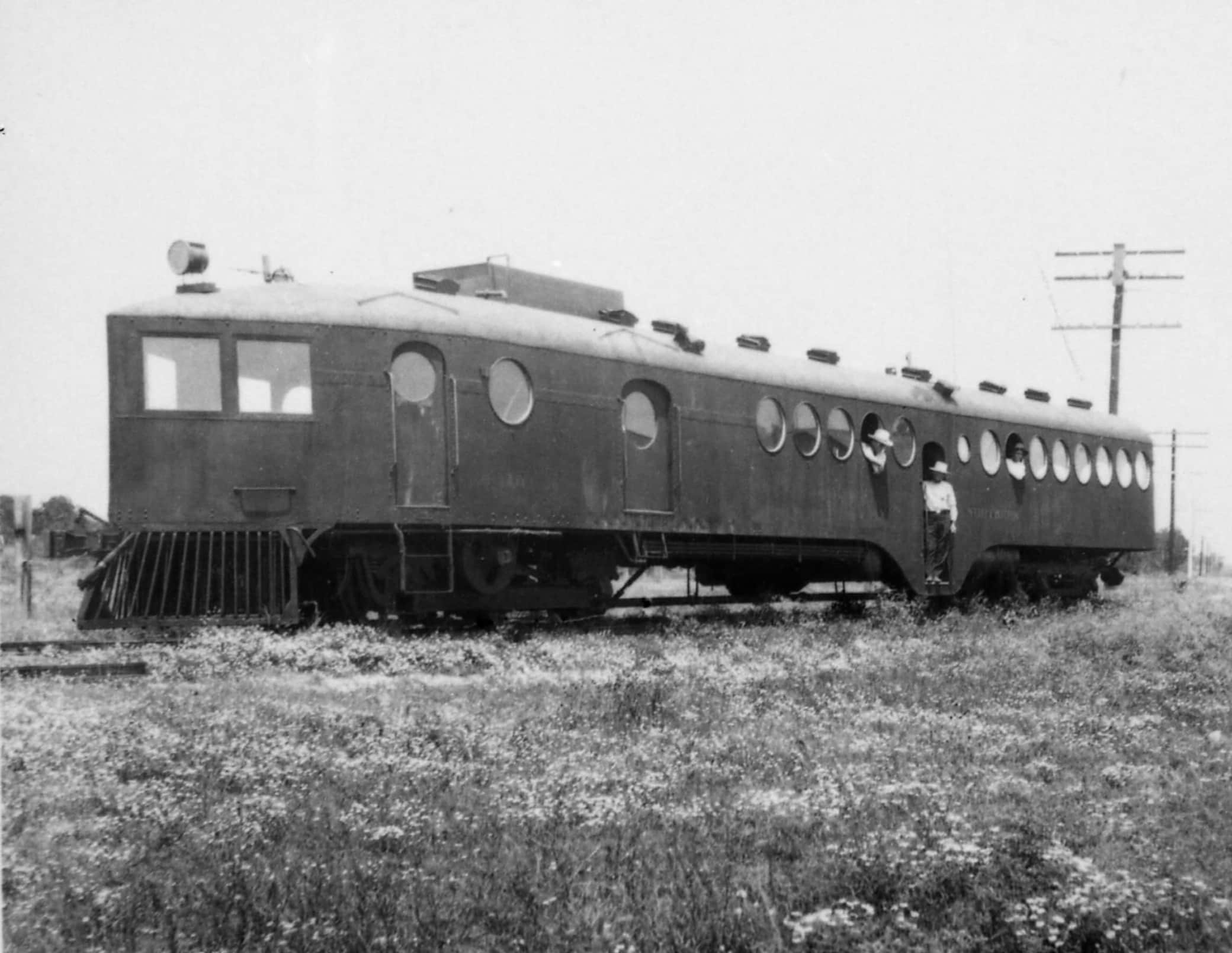 TRAIN TO RIVIERA BEACH