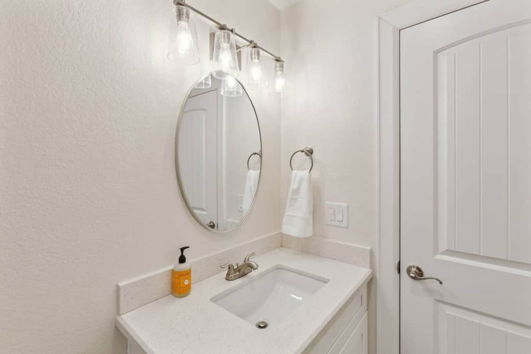 2nd Bathroom