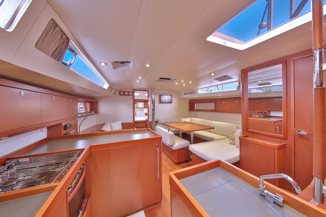 beneteau-oceanis-48-kitchen