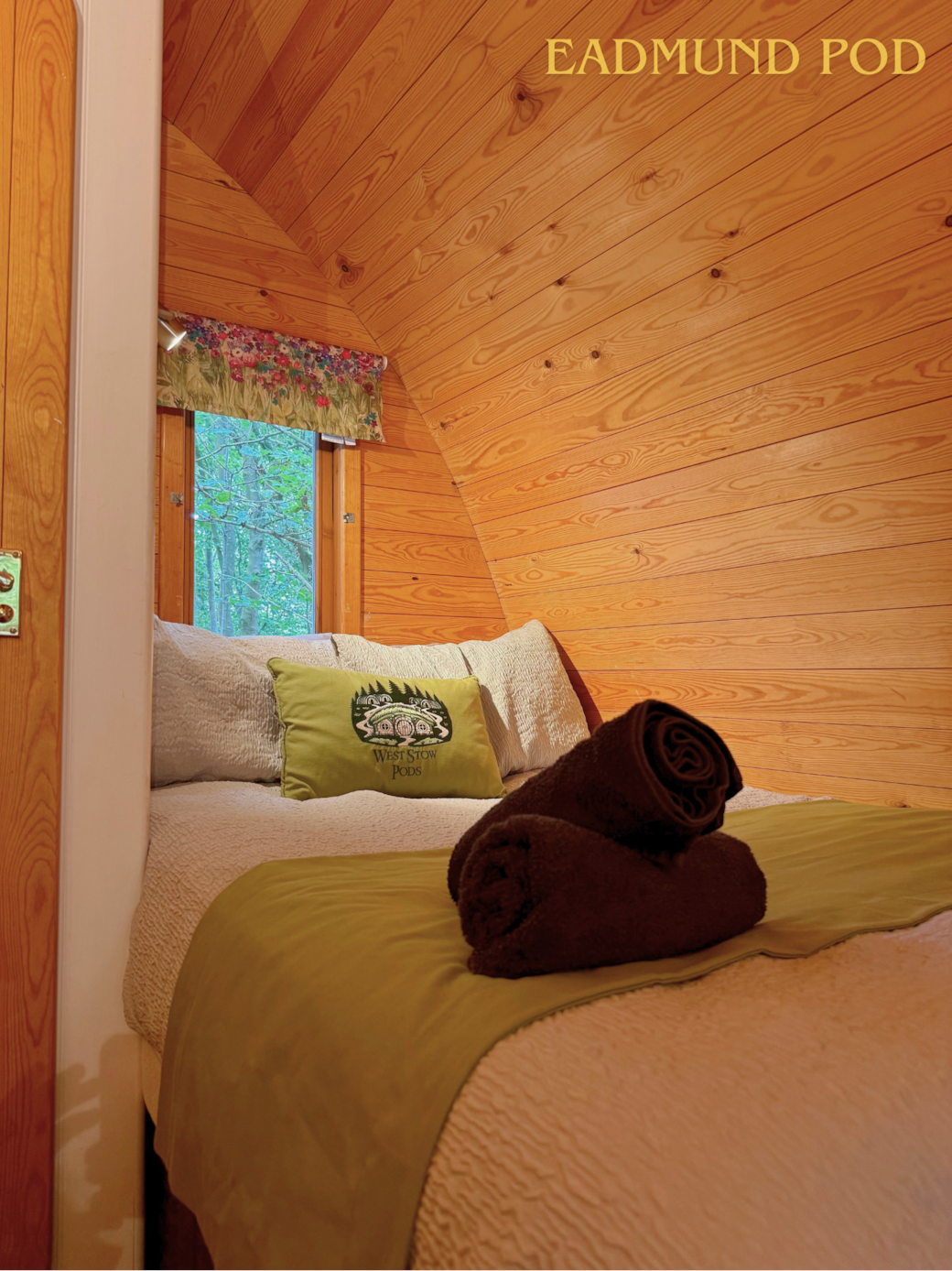 Double bed and towels