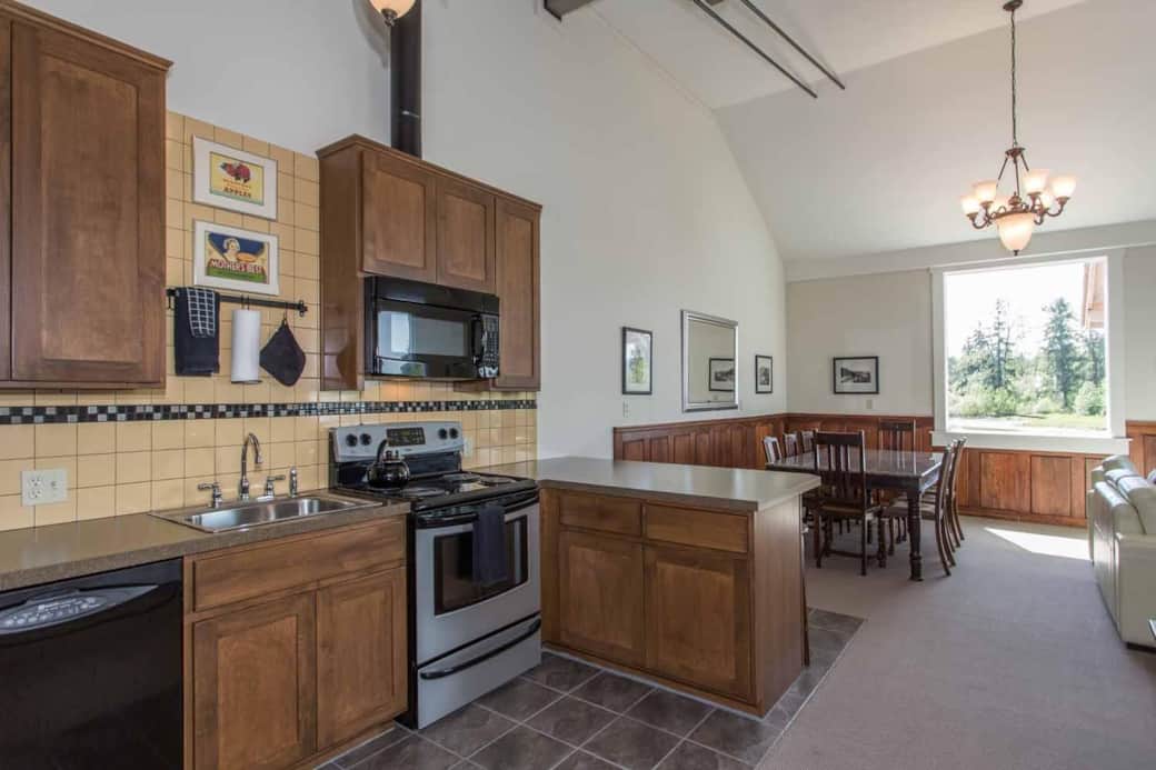 Lurline Kitchen