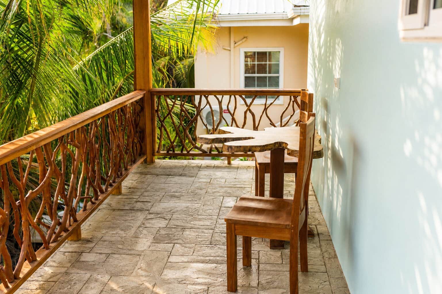 Top Floor Private Balcony.jpg Top Floor Private Balcony.jpg