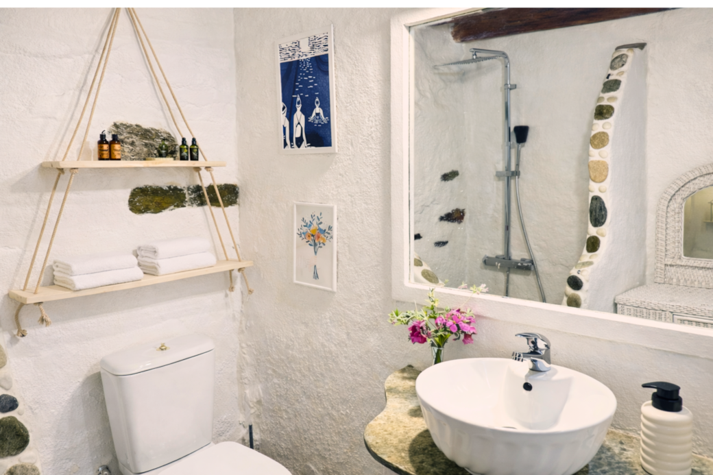 The Stone Suites - Villa Kotseli_ Bathroom