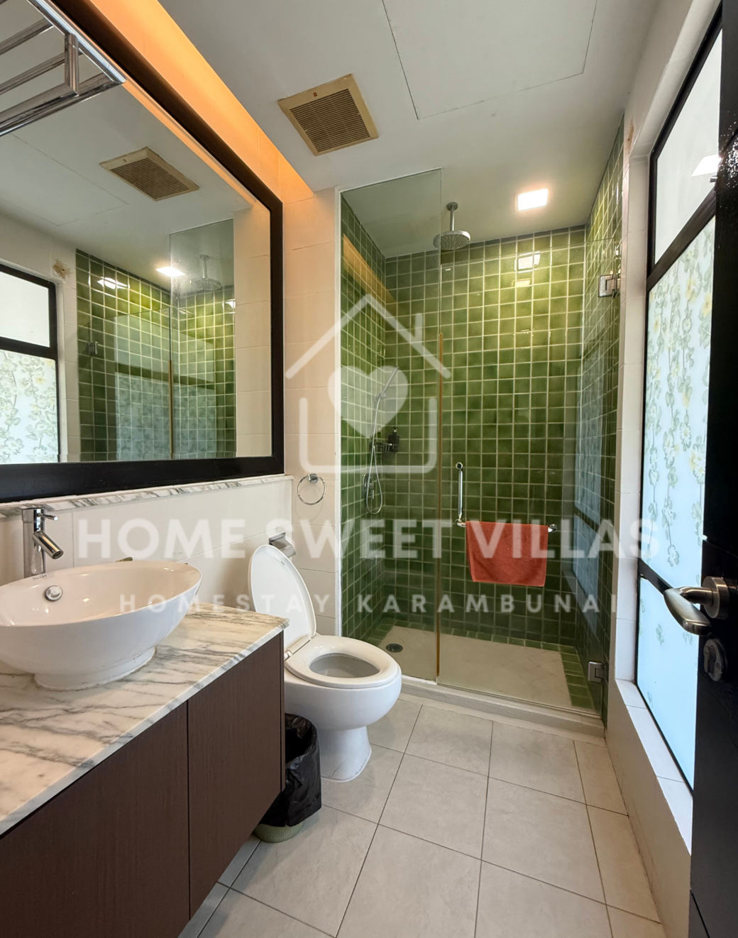 2nd Bathroom 2nd Bathroom