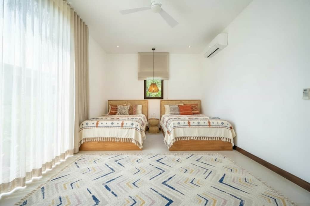 Bedroom 2: two double size beds