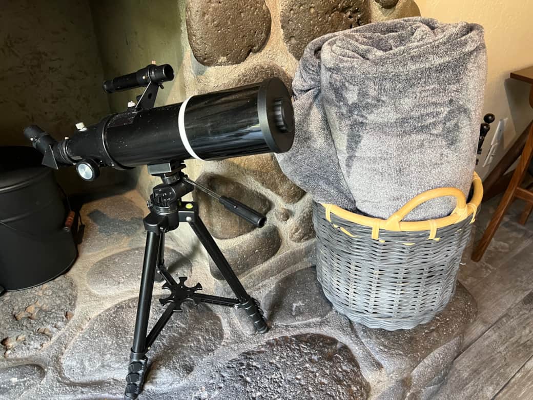 Telescope and blanket to enjoy
