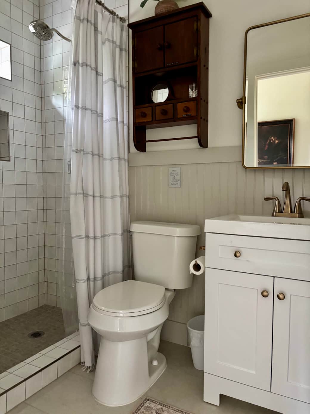 Full Bathroom
