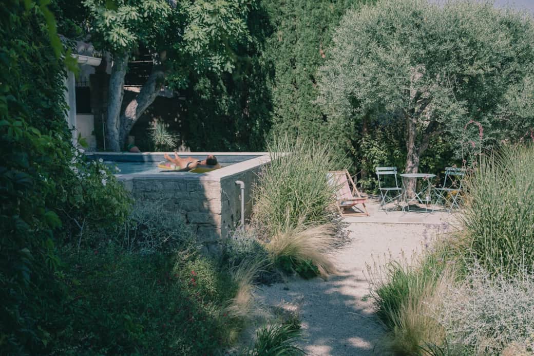 Pool area and garden | The pool is about 3 x 5 meters and is perfect for cooling off when it gets hot. Olive, fig and cypress trees provide just the perfect amount of shade. 