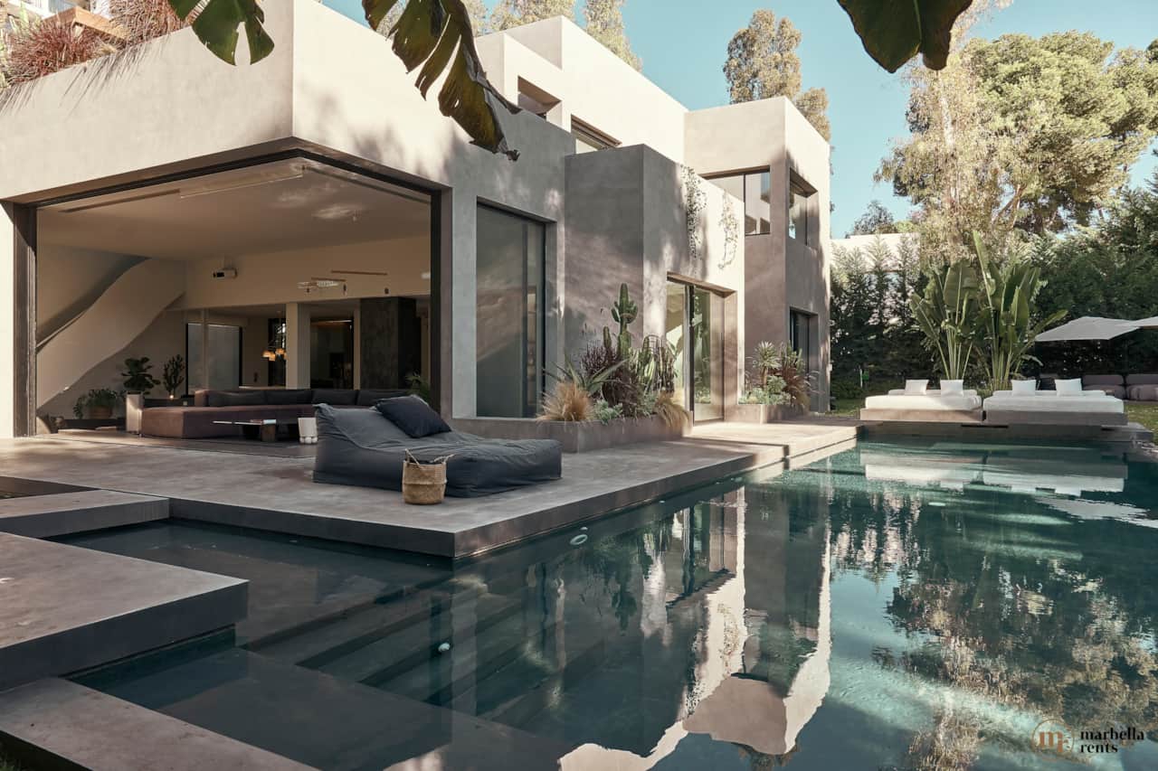Salt water private pool.
