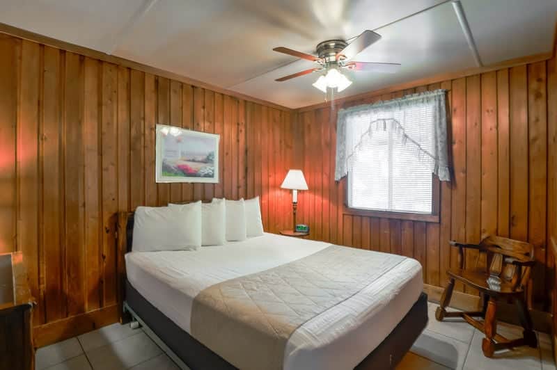 Queen Bedroom