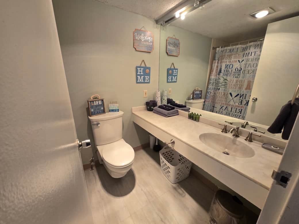 Bathroom Bathroom