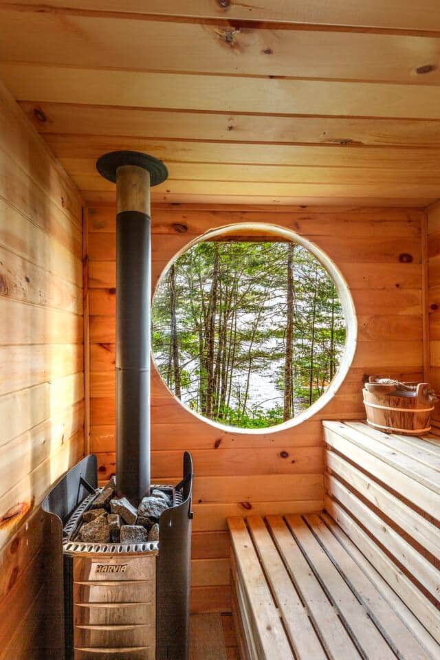 Porthole sauna views over the lake Porthole sauna views over the lake