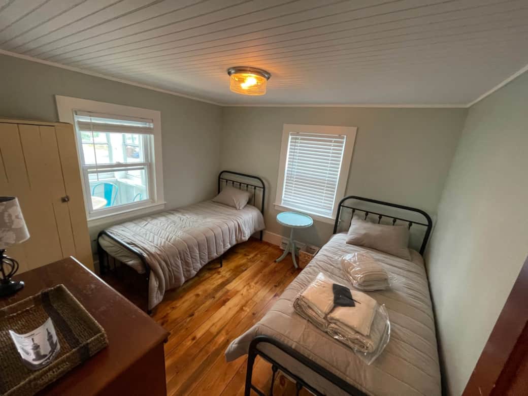 Twin Bedroom