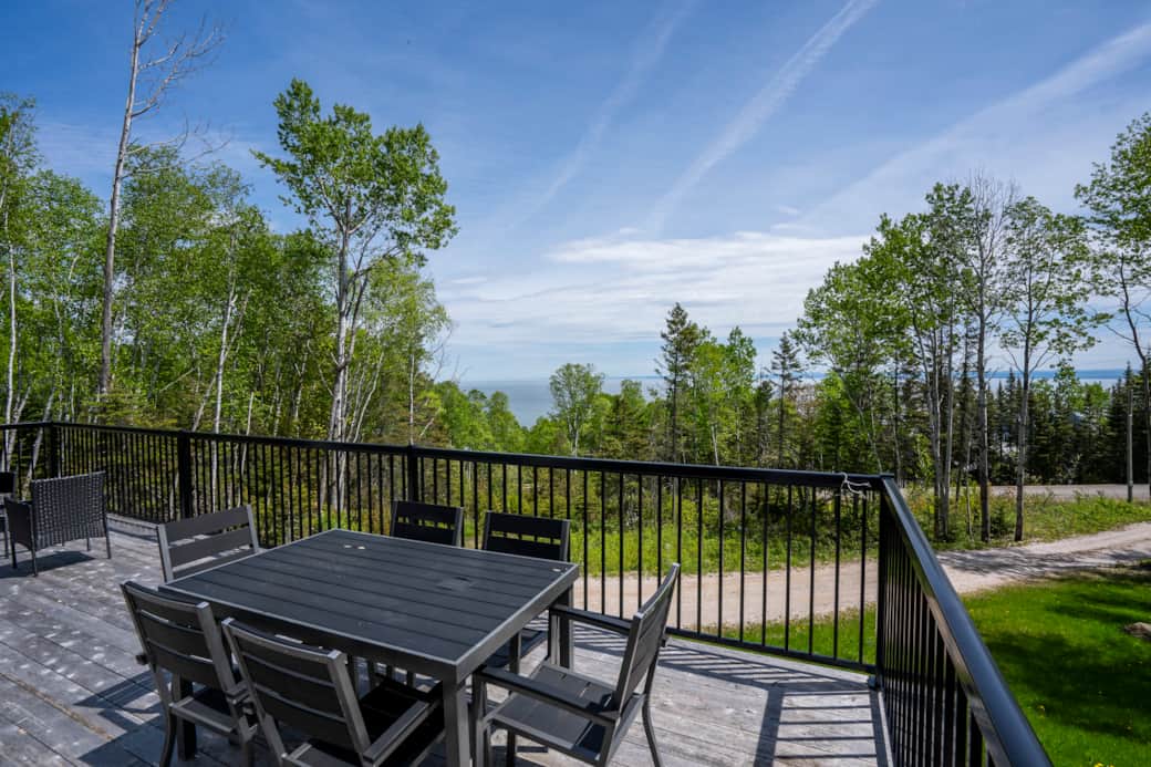 Terrasse et vue, été