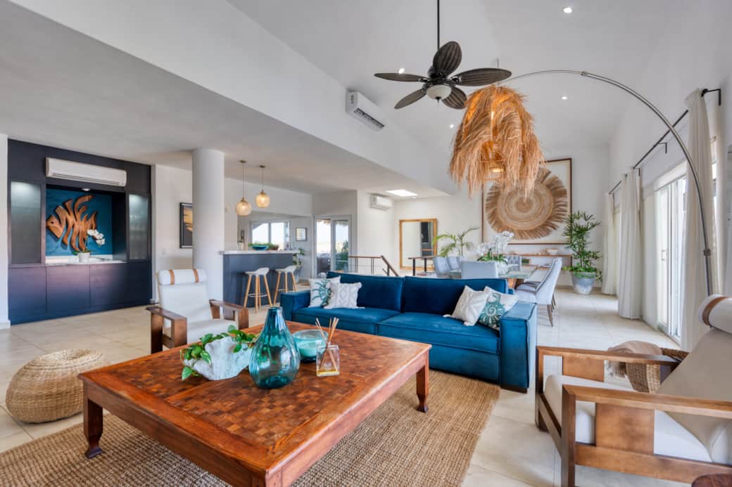 Spacious air conditioned living and dining areas