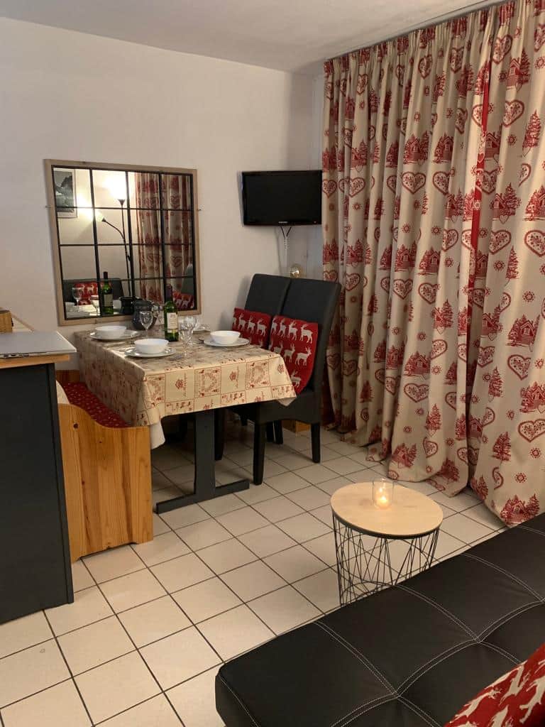 Dining area 2