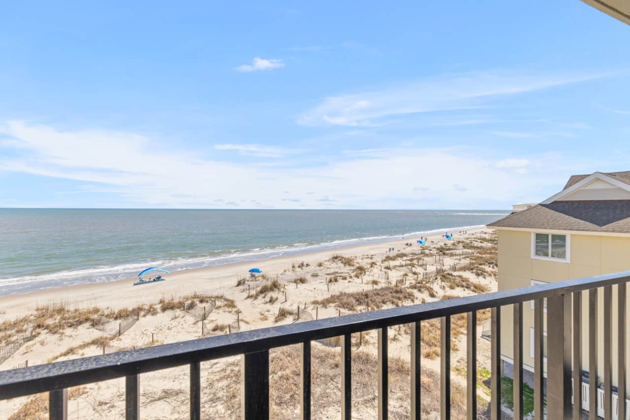 Seascape 320; Isle of Palms; Wild Dunes