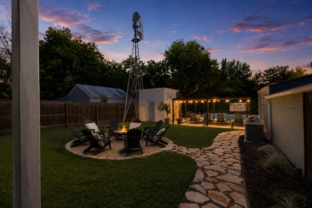 End your evening with connection around the fire pit, or a quick dip in the pool or spa