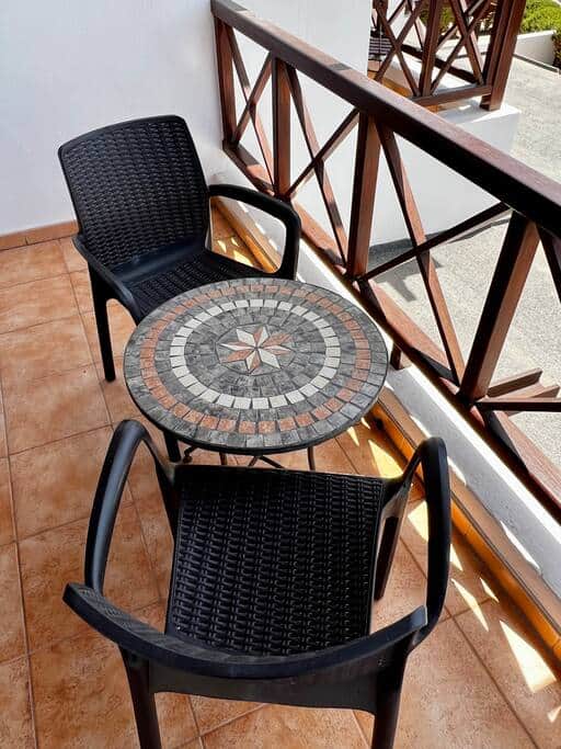 terrasse à l'étage appartenant à la chambre