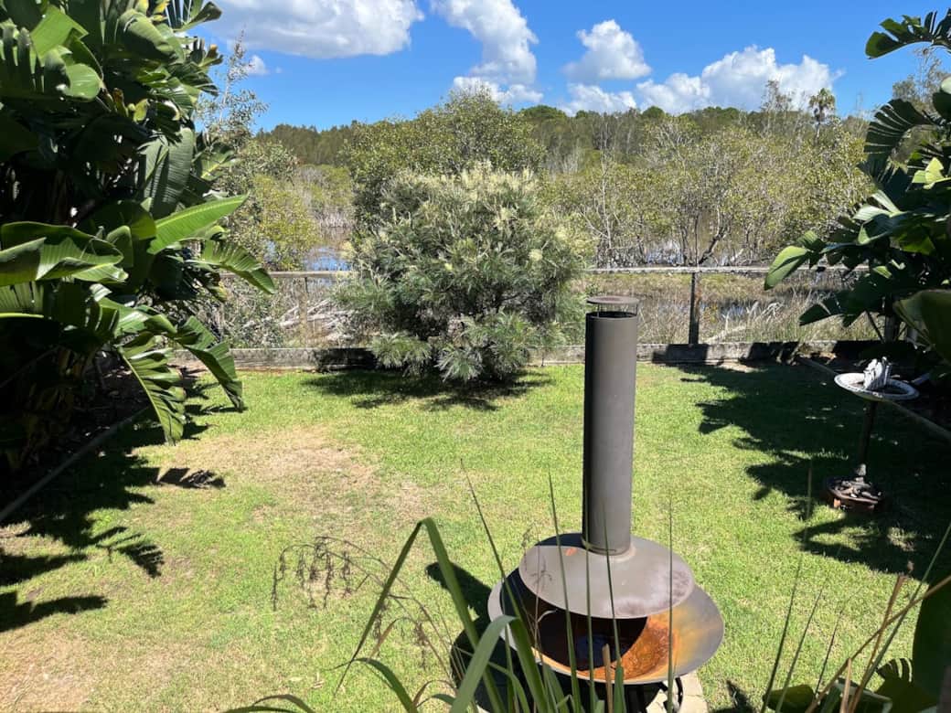 225 Garden Outlook
