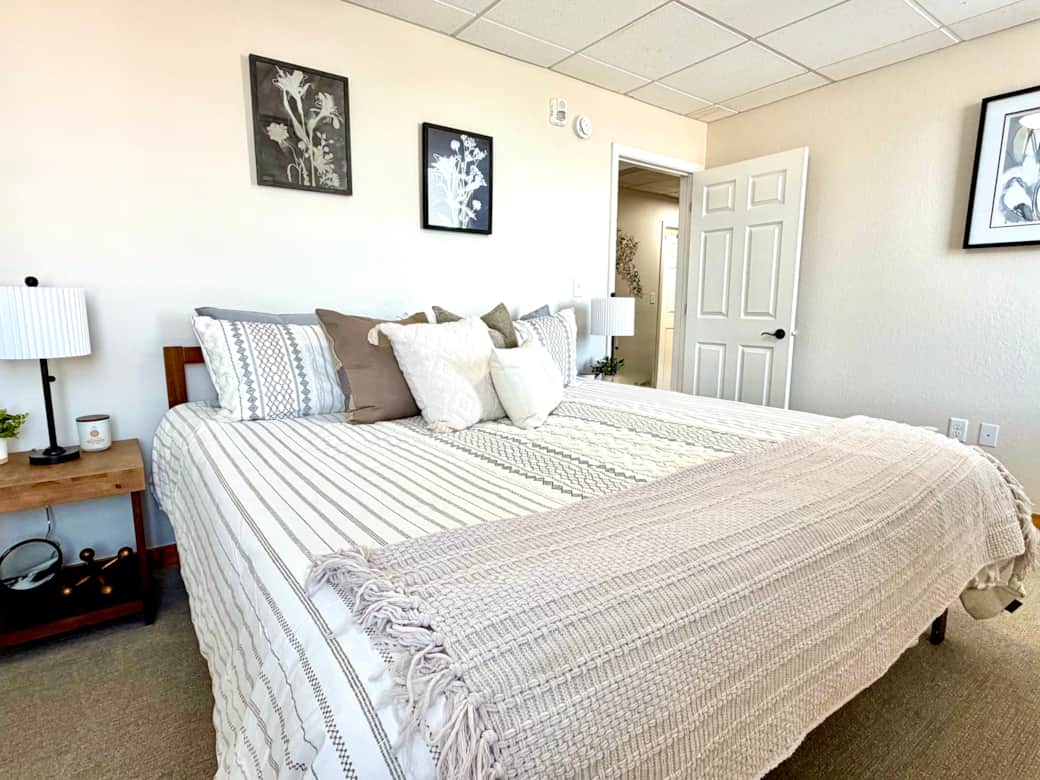 Lake ave lofts- Manitou bed Lake ave lofts- Manitou bed