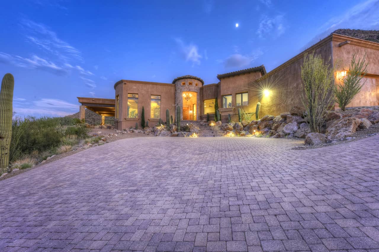 Ladera Vistas - front  