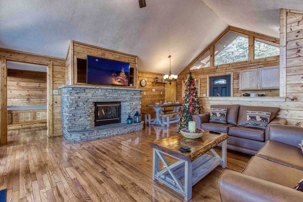 Gas fireplace available October through March with a 65” smart TV. Gas fireplace available October through March with a 65” smart TV.