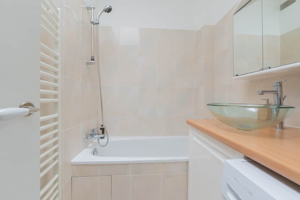 94da40c5 aa35 4f4e a58a 204b21c2c137