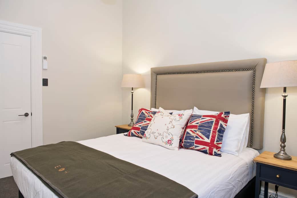 Empire Hotel_ apart 2 bed 3-caroline