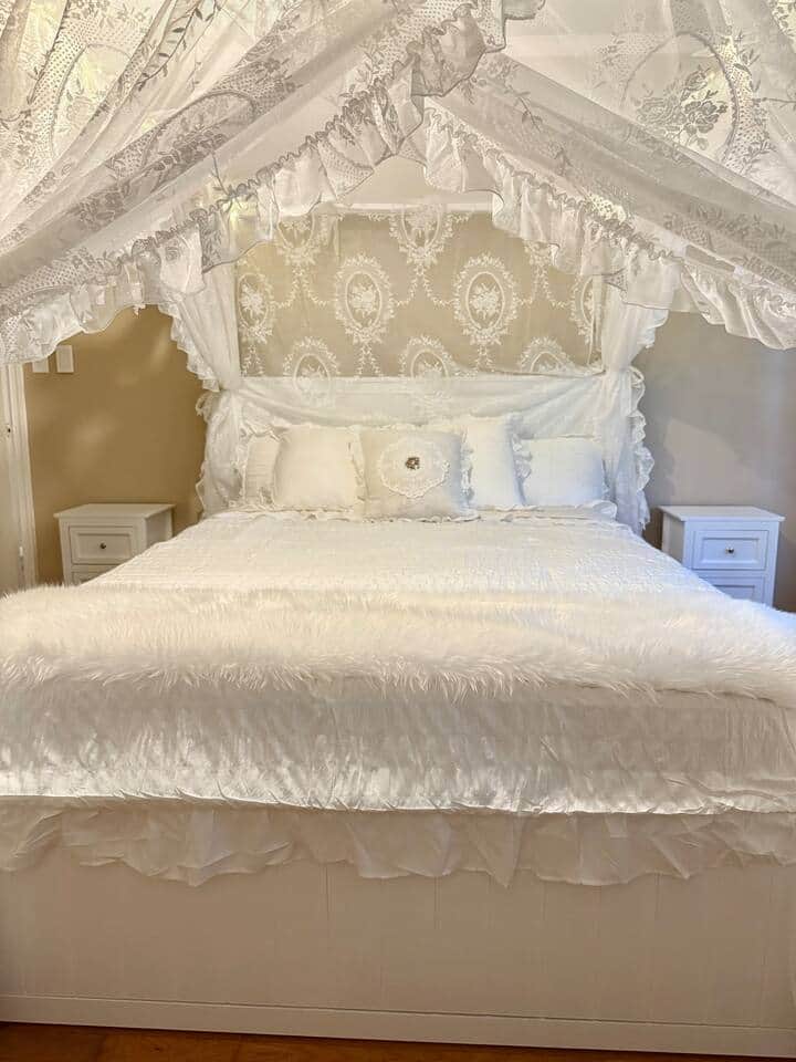 Sleep like a queen on this comfortable brand new mattress