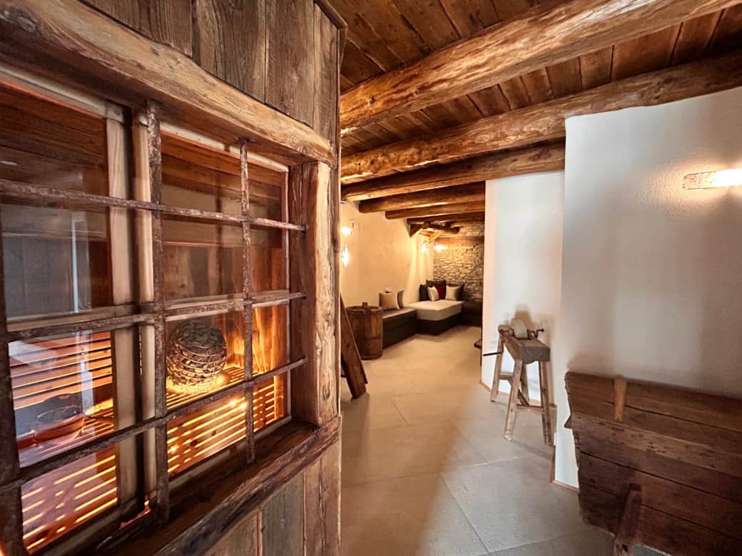 Area Relax con Sauna Camino FIR