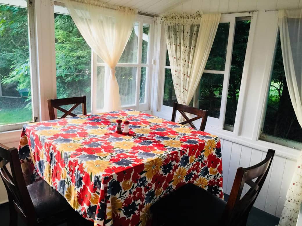 Breakfast nook 