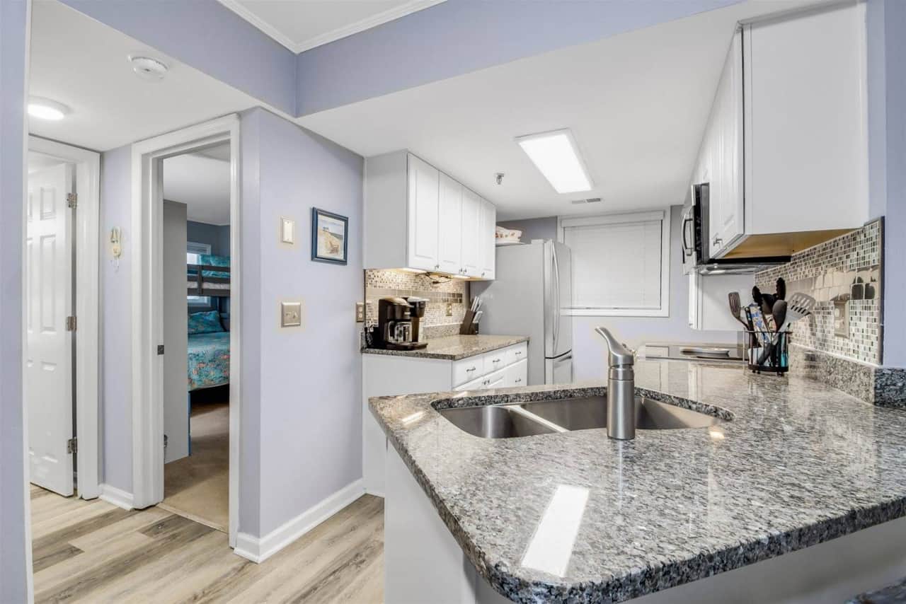 Kitchen 1