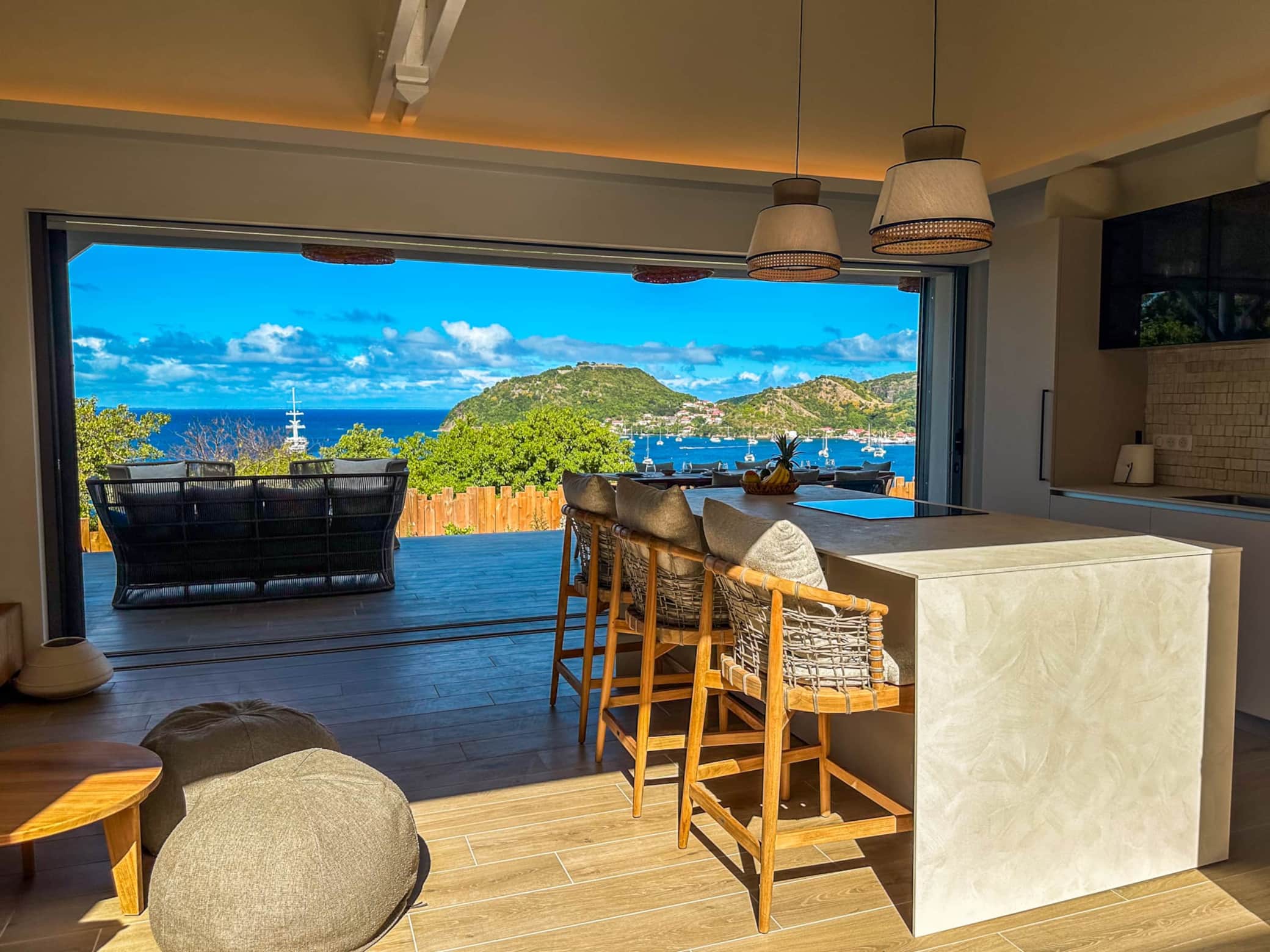 Cuisine et espace à vivre vue mer