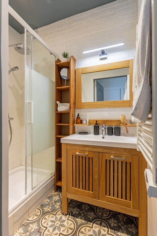 Petite salle de bain : Confort et Intimité