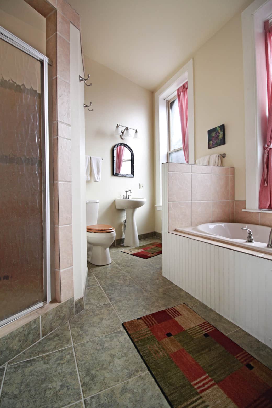 La Crescent Suite-1