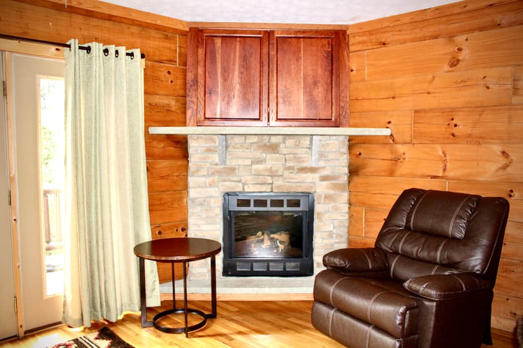 Nanook's Loggers Run - Indoor Fireplace