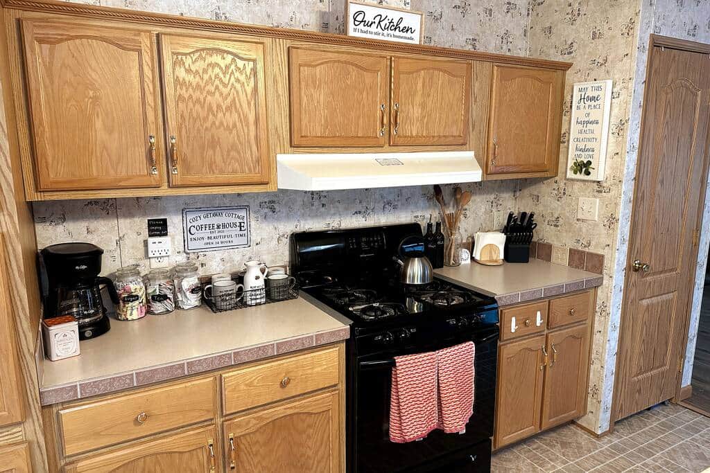 Kitchen, With coffee Station 