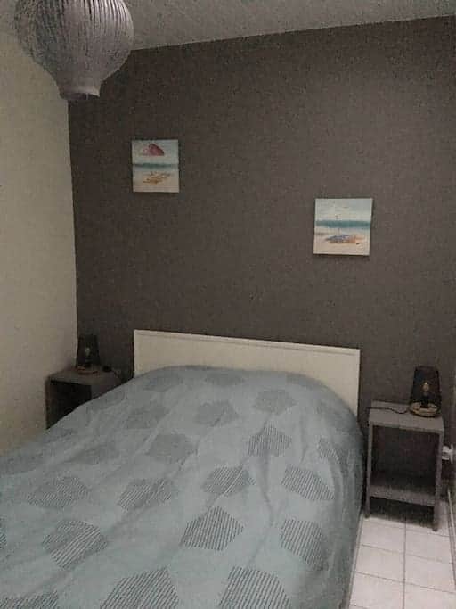 Les Figuiers N°2 - A bedroom
