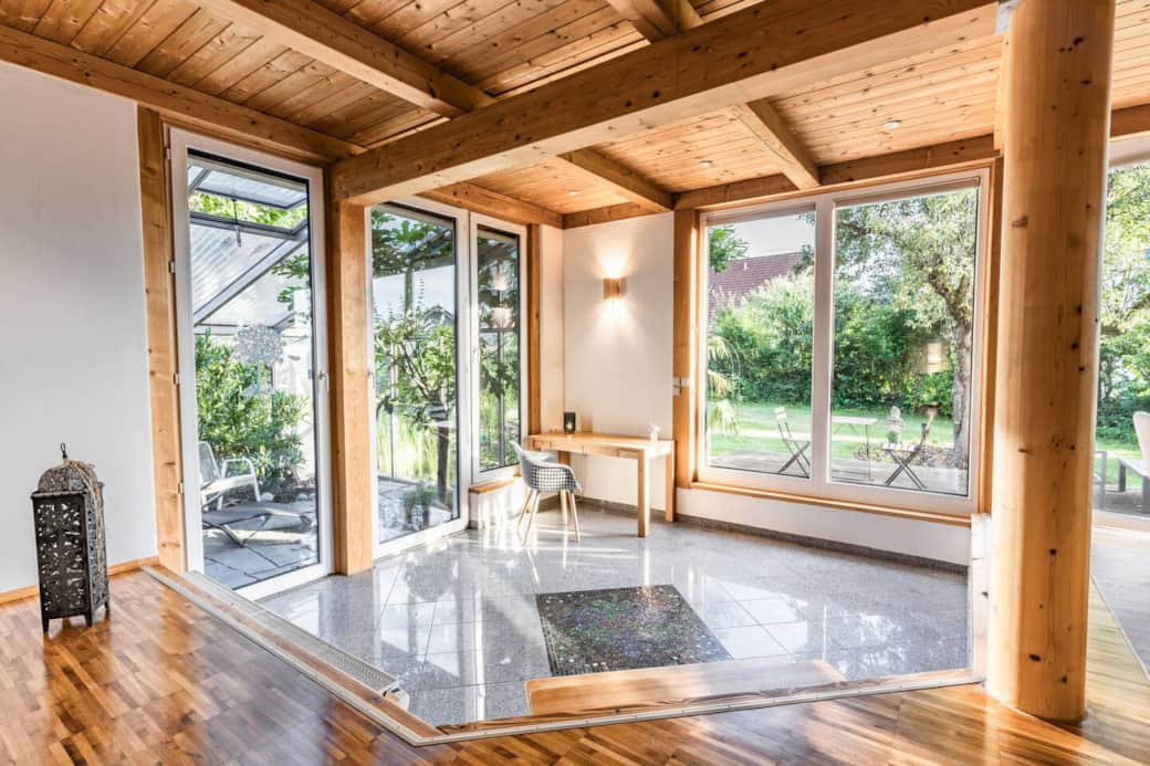 Arbeitsbereich und Zugang zum Wintergarten