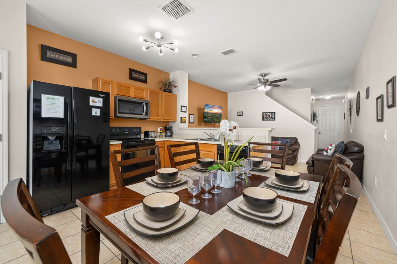 Kitchen and dining area - My Home Away