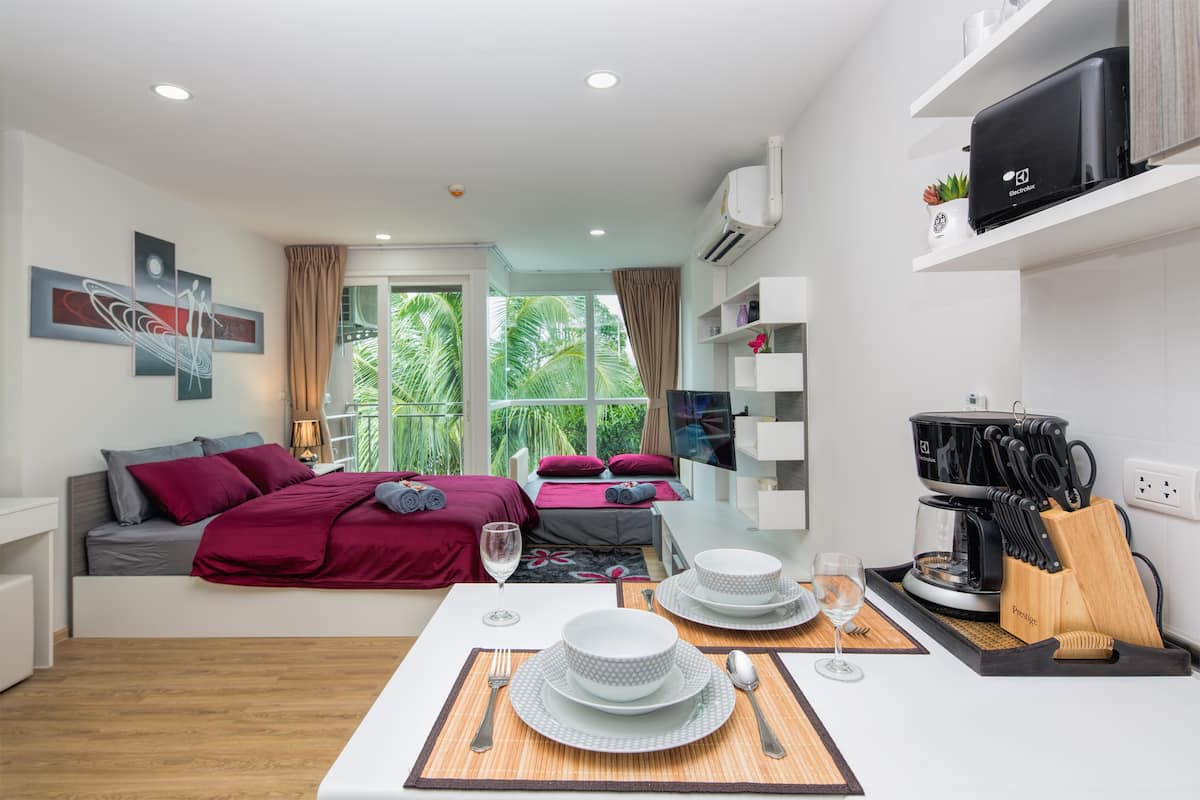 RK022 Elegant Well Equipped Apartment @Kata, beach -900m