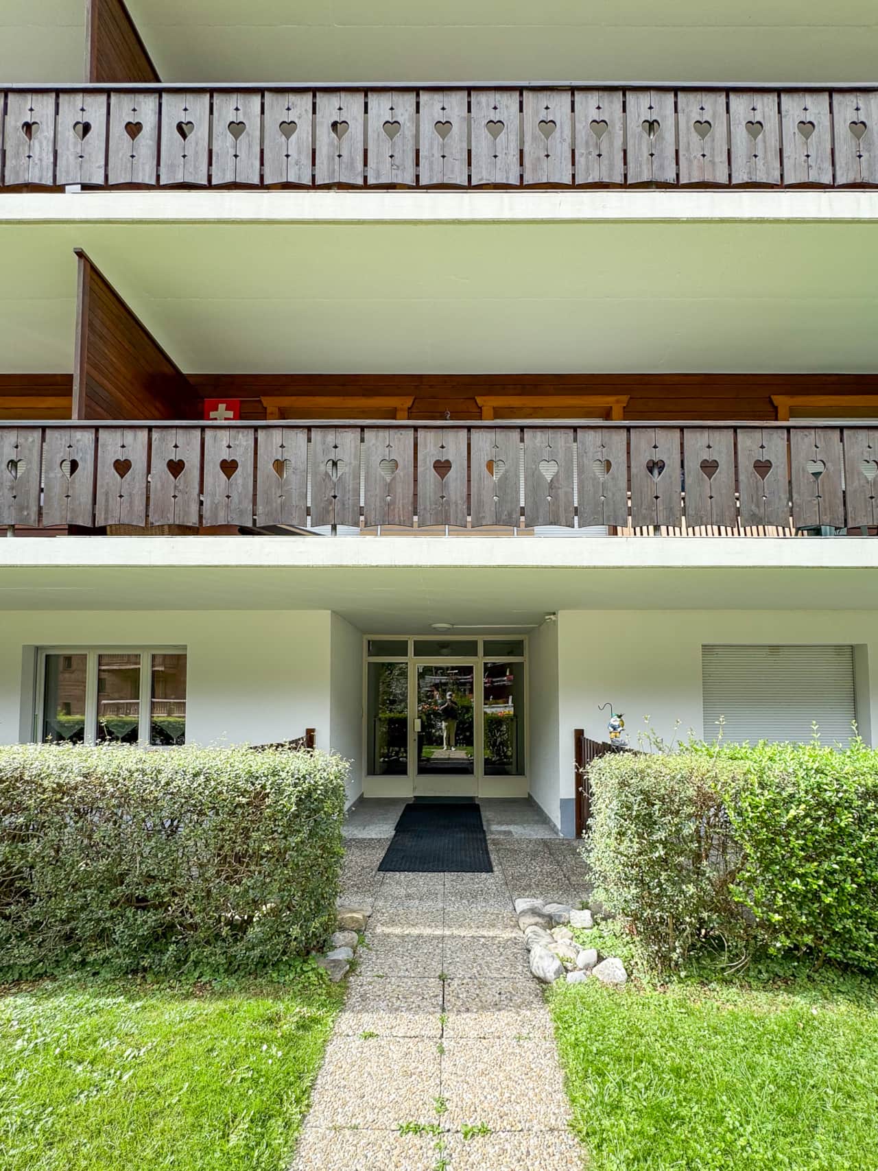 Eingangstür 1